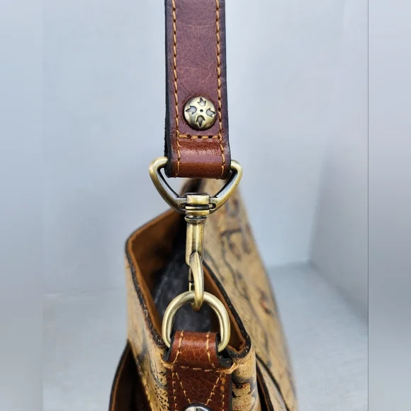 Patricia Nash European Map Leather Shoulder Bag Wristlet Set Handbag - Picture 5 of 16